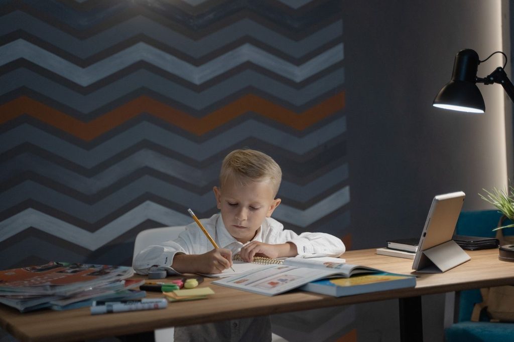 bureau d'enfant